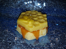 Load image into Gallery viewer, Honey-bee Bath Bomb