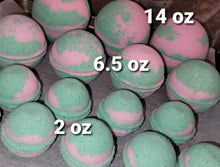 Load image into Gallery viewer, Sweet Pea Bath Bomb