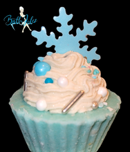 Load image into Gallery viewer, Christmas Cupcake Bath Bomb